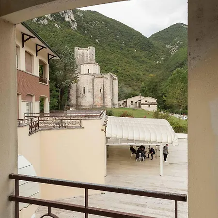 מלון Terme Di Frasassi גנגה