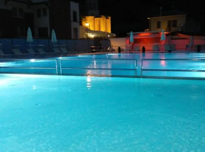 酒店 Terme Di Frasassi 真加