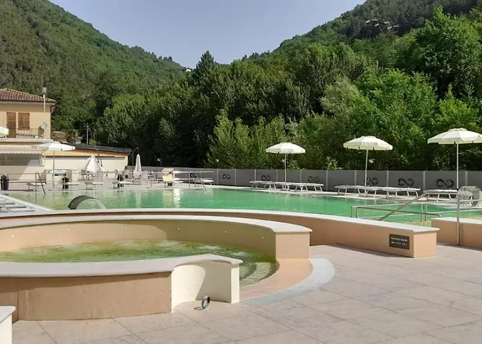 Terme Di Frasassi 酒店 3*