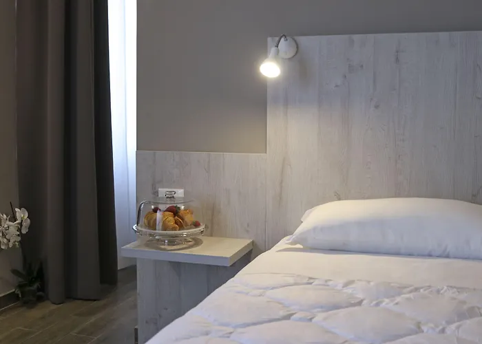 Terme Di Frasassi 酒店 3*