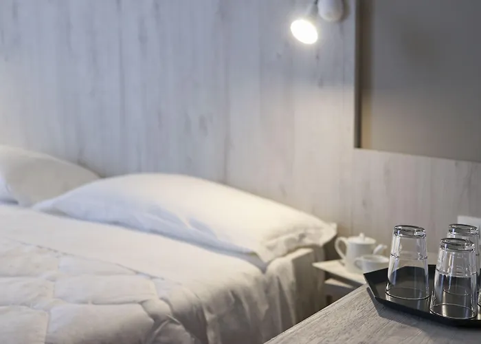 Terme Di Frasassi 酒店 真加