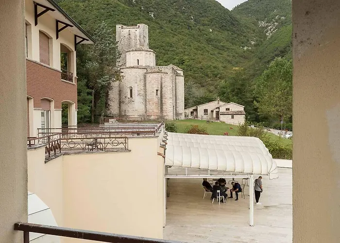 酒店 Terme Di Frasassi 真加