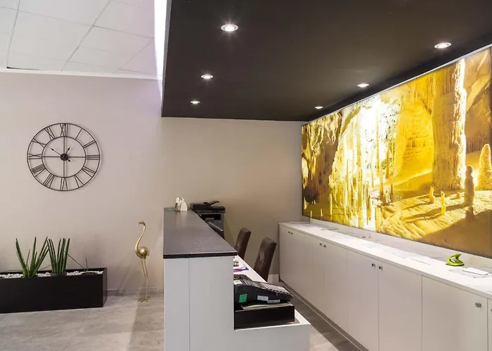 Terme Di Frasassi 真加