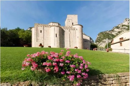 酒店 Terme Di Frasassi