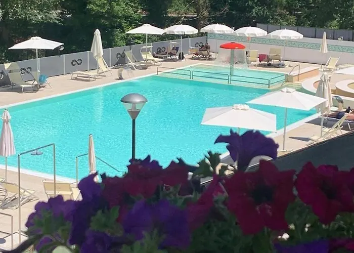 Terme Di Frasassi 酒店 真加